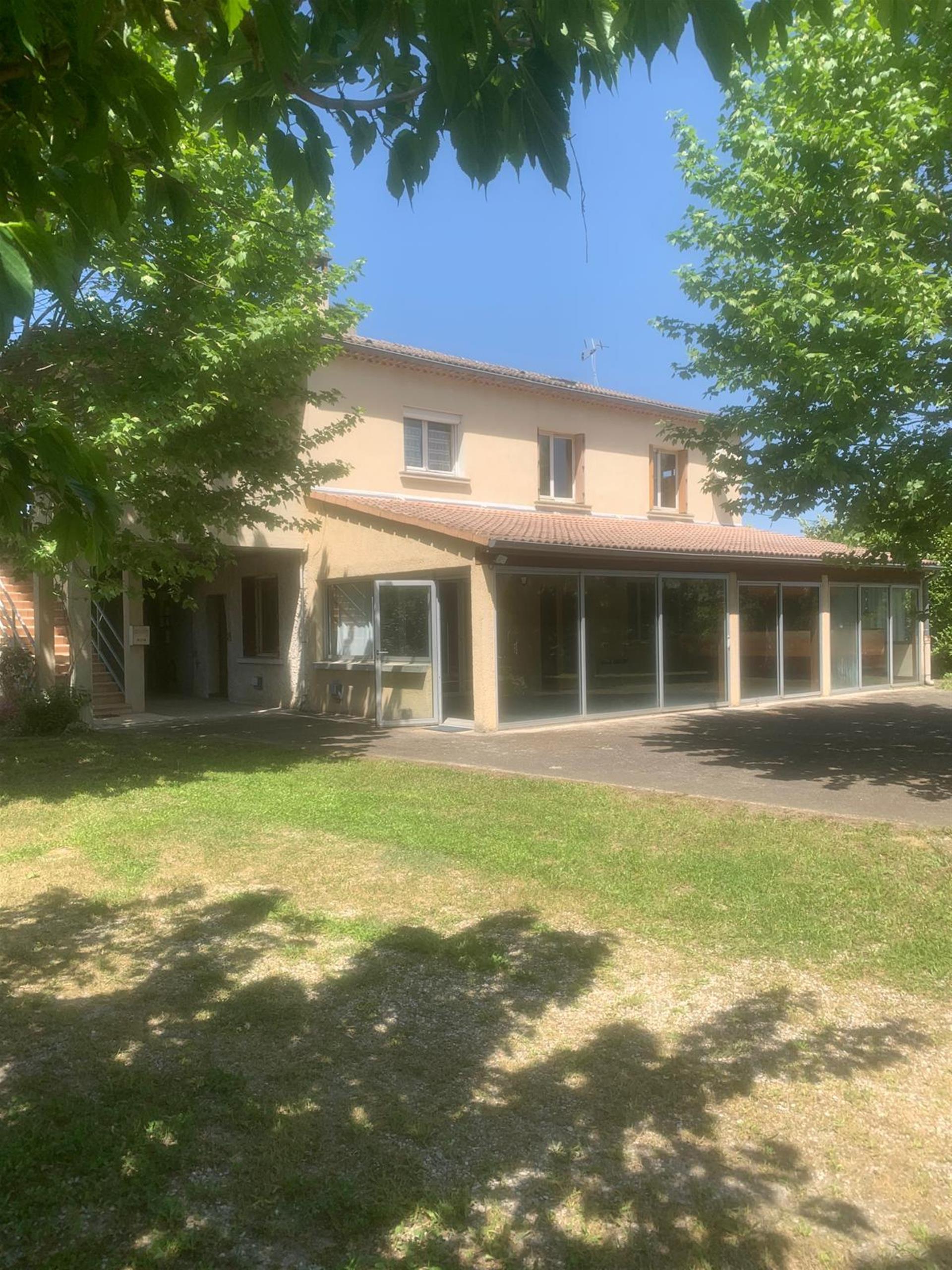 Maison à vendre, 275m², Aubenas