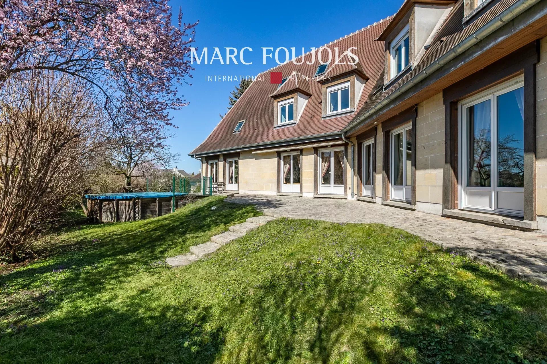 Maison à vendre, 358m², Compiègne