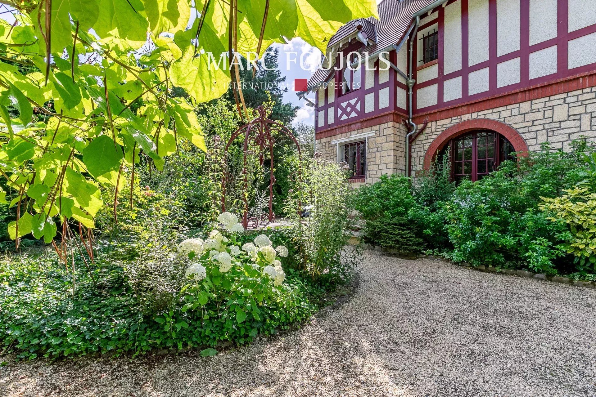 Maison à vendre, 237m², Lamorlaye