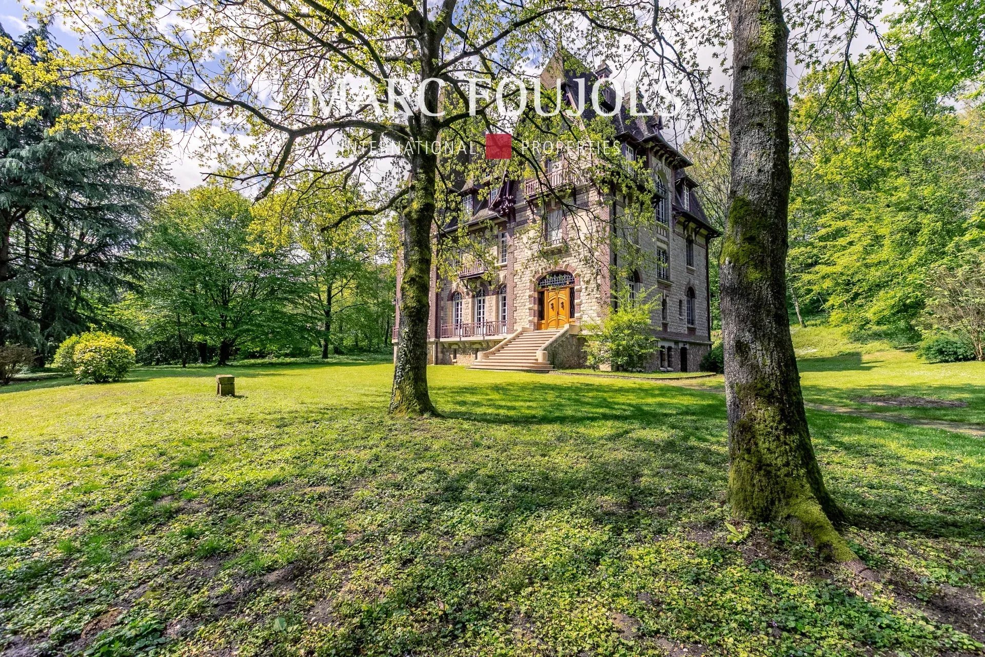 Maison à vendre, 862m², Compiègne