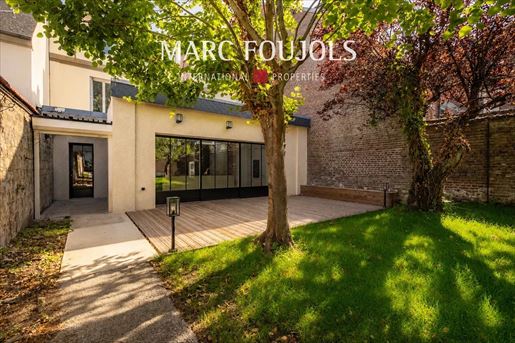 Maison 12 pièces 231 m² · à Compiègne · 231 m² · 1 090 000 €
