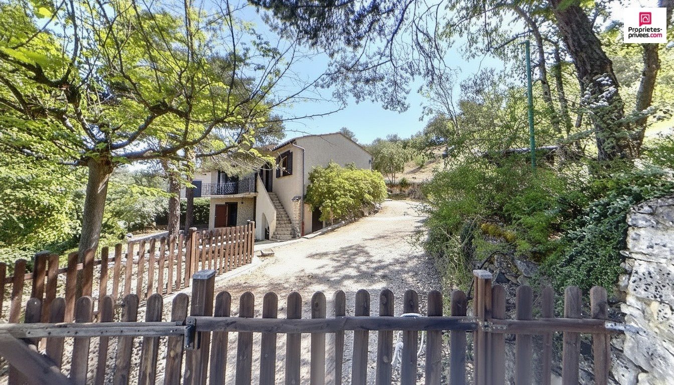 Maison à vendre, 115m², Esparron-de-Verdon