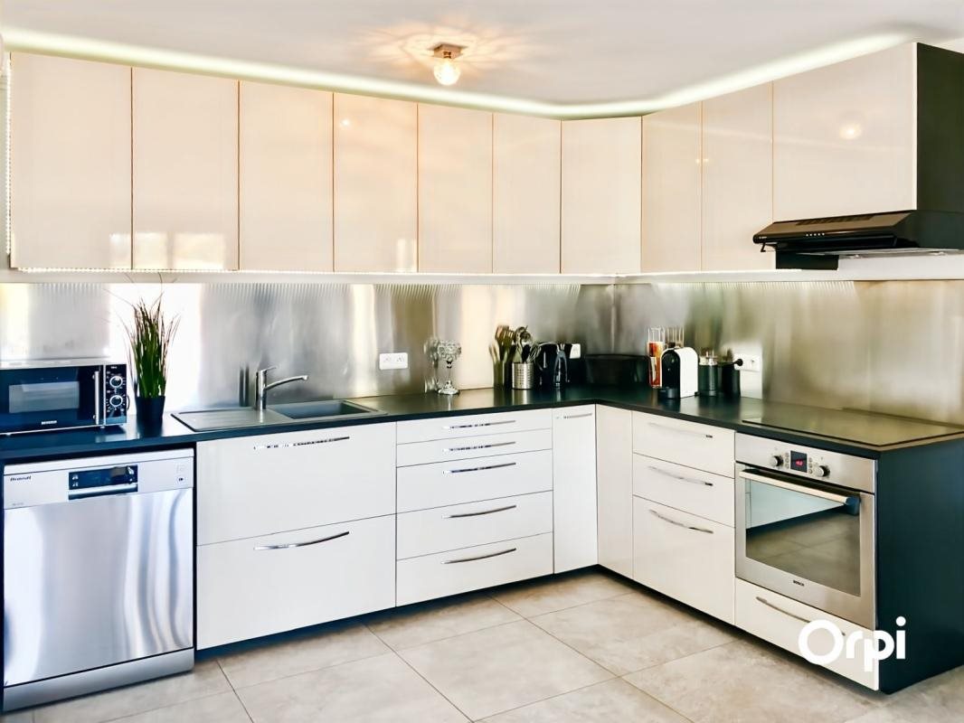 Appartement à vendre, 77m², Grimaud