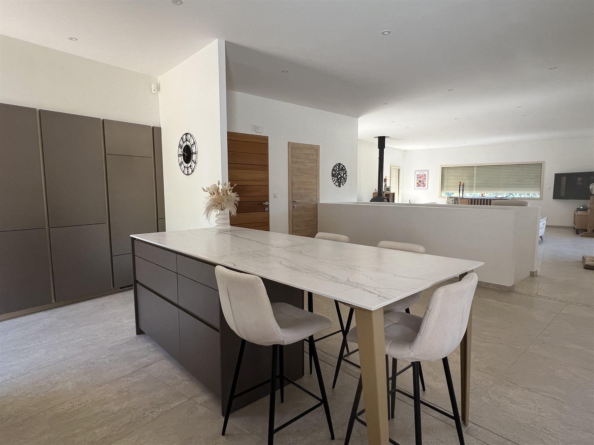Maison à vendre, 220m², Camps-la-Source