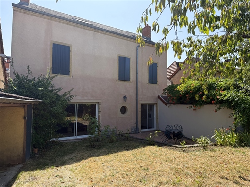 Maison 9 pièces 145 m² · à Paray-le-Monial · 145 m² · 367 000 €