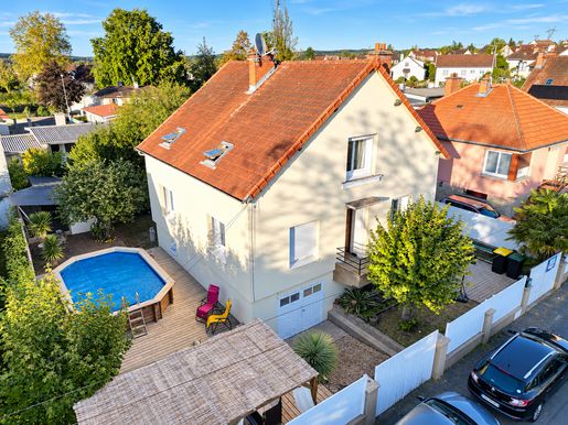 Maison 8 pièces 133 m² · à Gueugnon · 133 m² · 167 000 €