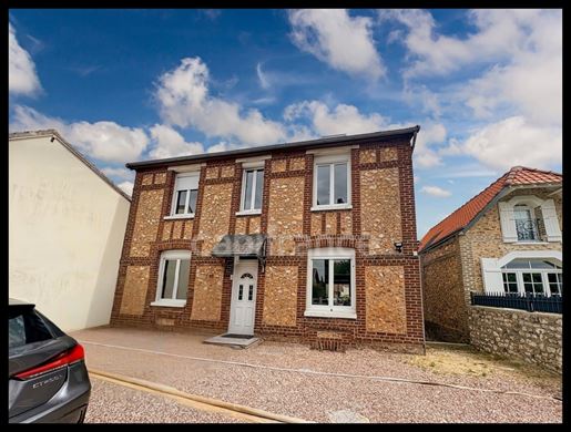4 pièces 93 m² · à Oissel · 93 m² · 230 000 €