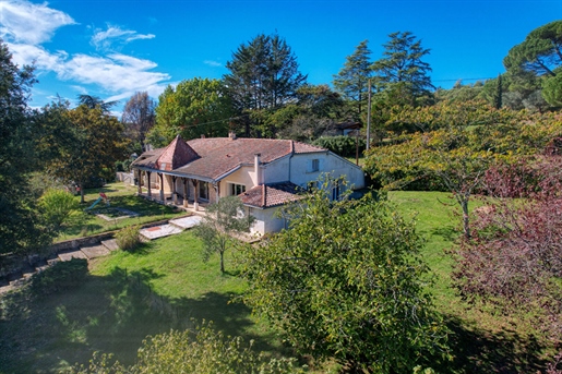 Maison 6 pièces 182 m² · à Villeneuve-sur-Lot · 182 m² · 389 900 €