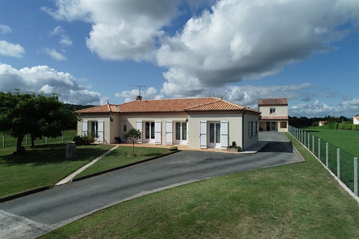 Maison 11 pièces 250 m² · à Lédat · 250 m² · 399 000 €