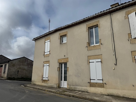 Maison 4 pièces 85 m² · à Monclar · 85 m² · 110 000 €