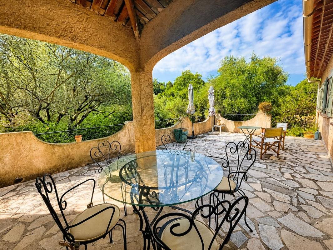 Maison à vendre, 212m², Roquefort-les-Pins