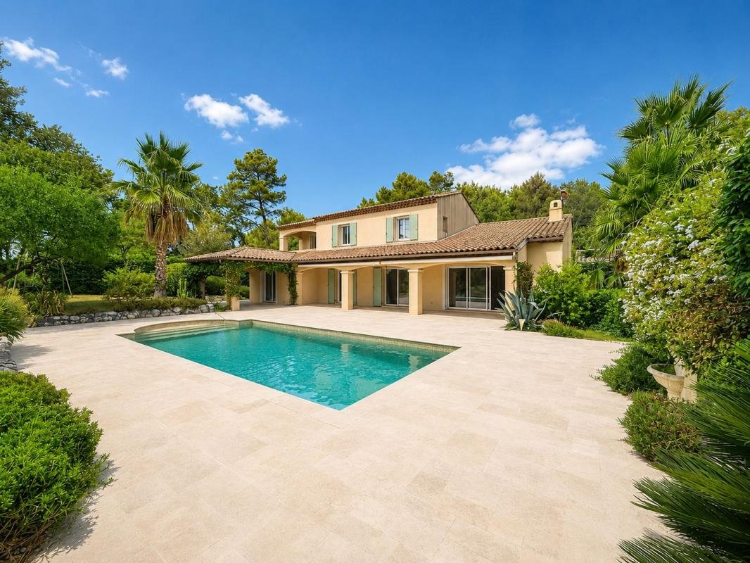 Maison à vendre, 247m², Roquefort-les-Pins