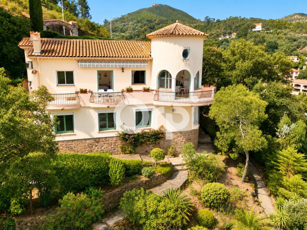 Maison à vendre, 200m², Théoule-sur-Mer