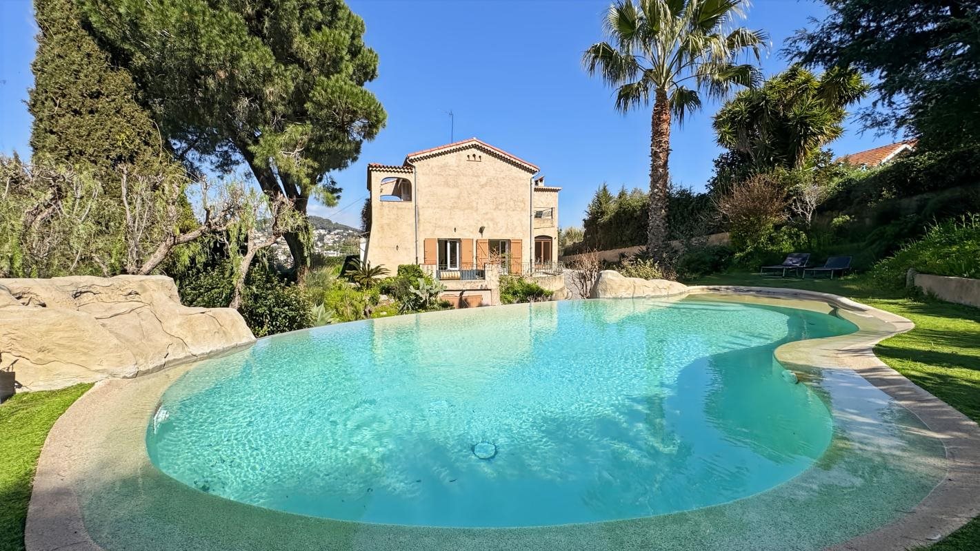 Maison à vendre, 201m², Vallauris