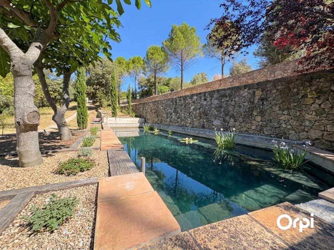 Maison à vendre, 460m², Pignans