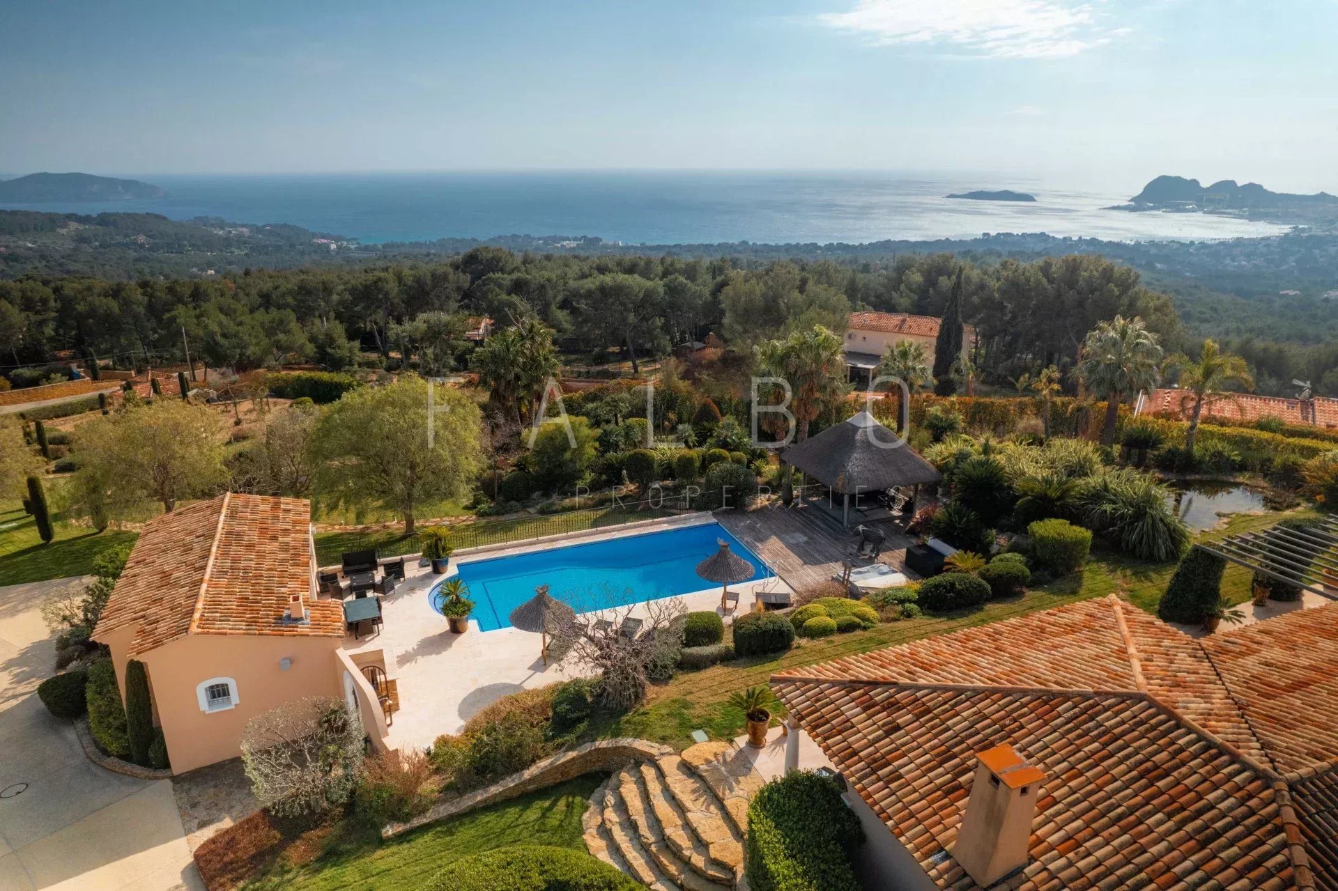 Maison à vendre, 630m², Ceyreste