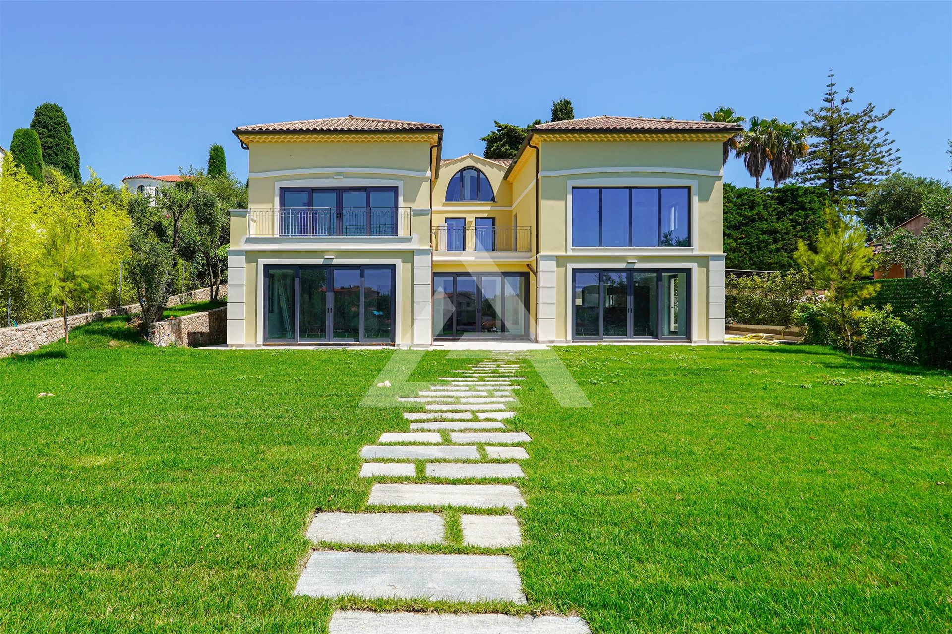 Maison à vendre, 400m², Roquebrune-Cap-Martin