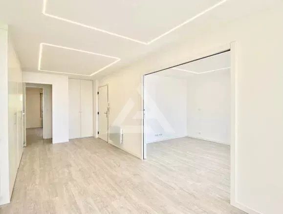 Appartement à louer, 78m², Beausoleil