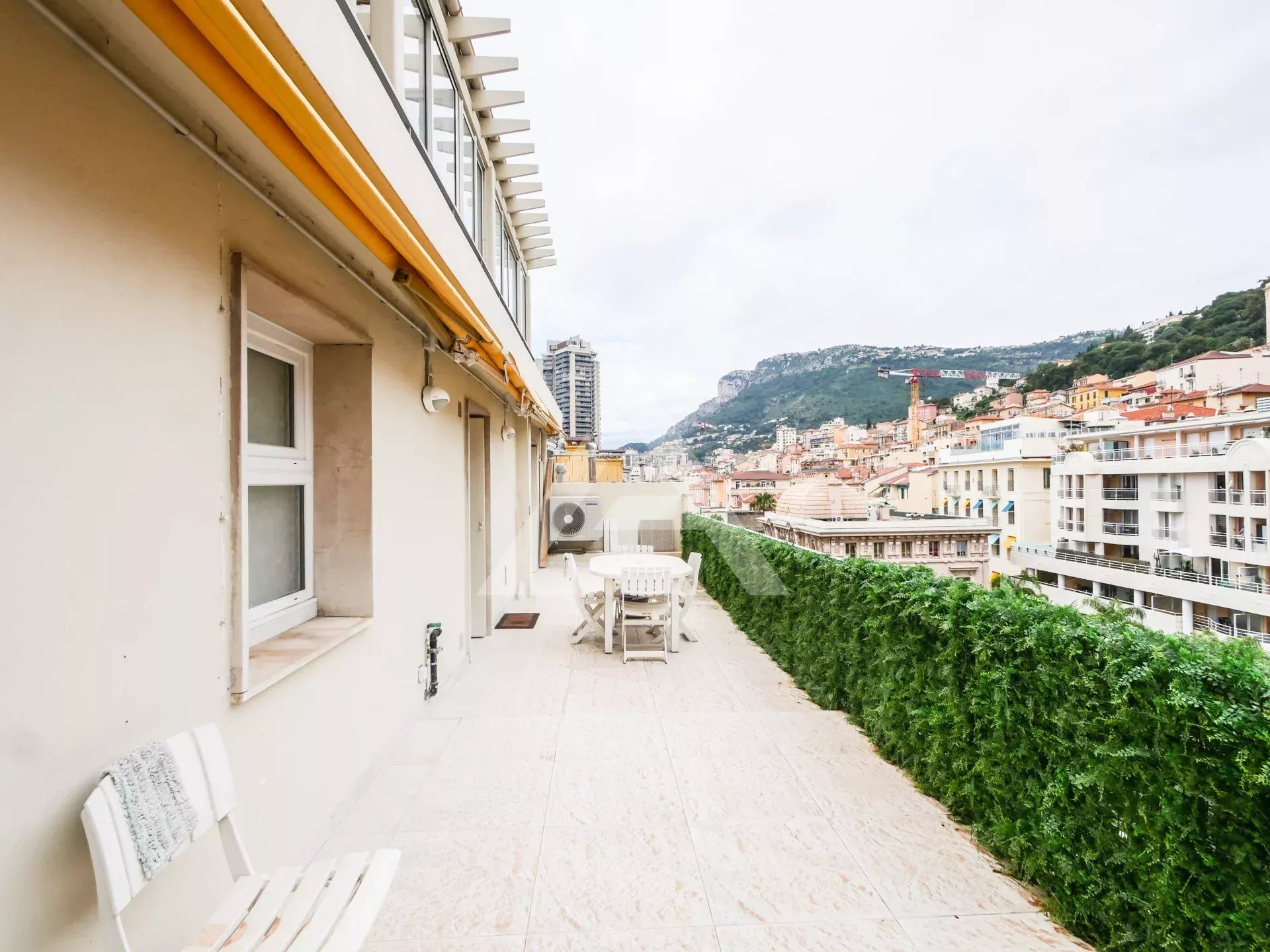 Appartement à louer, 69m², Beausoleil