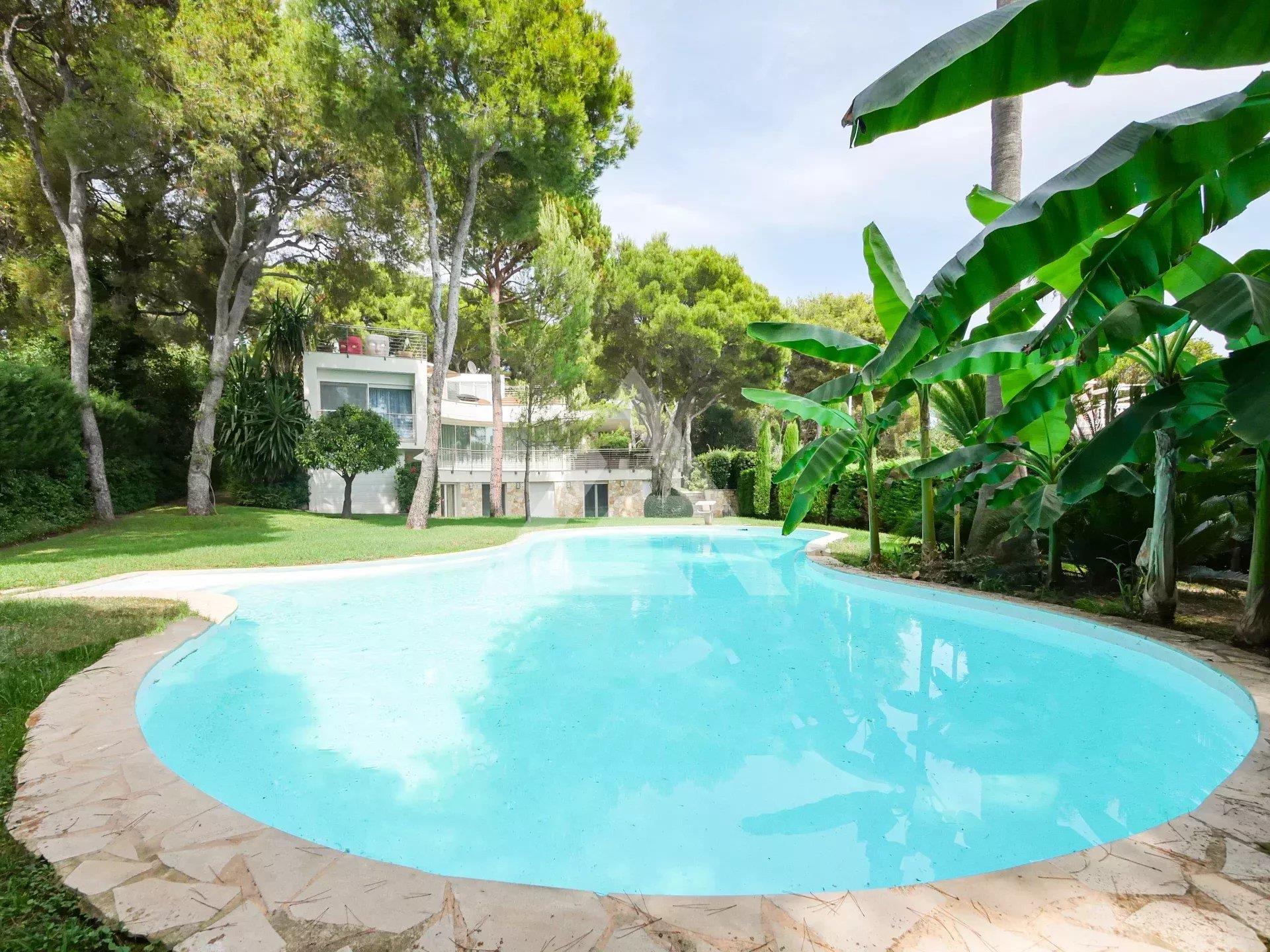 Maison à vendre, 440m², Saint-Jean-Cap-Ferrat