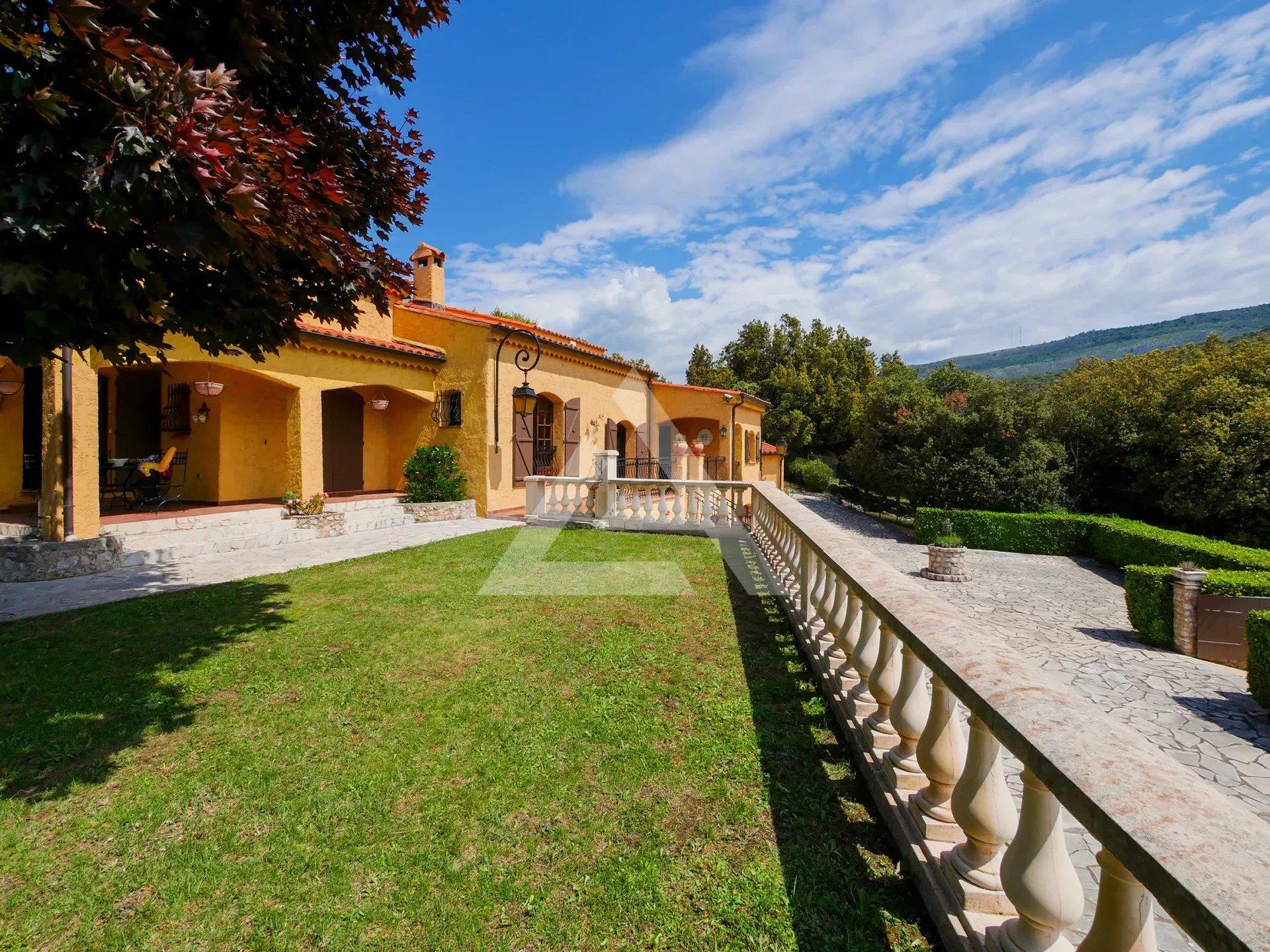 Maison à vendre, 207m², Peille