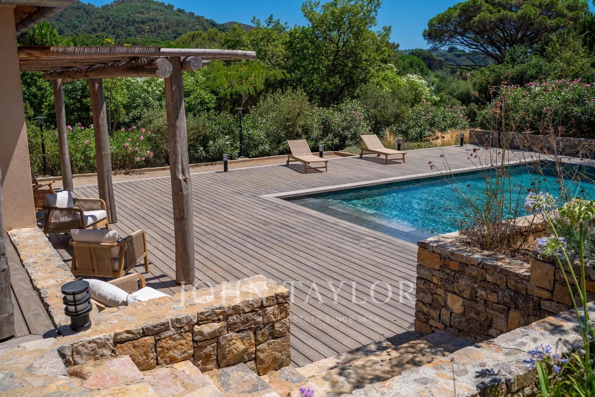 Maison à vendre, 247m², La Croix-Valmer