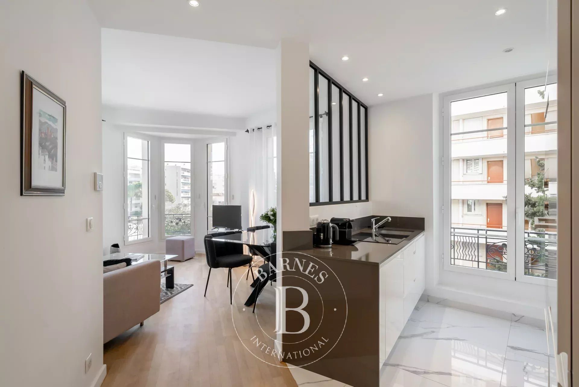 Apartment in Cannes, Hautes Vallergues - Vue 3