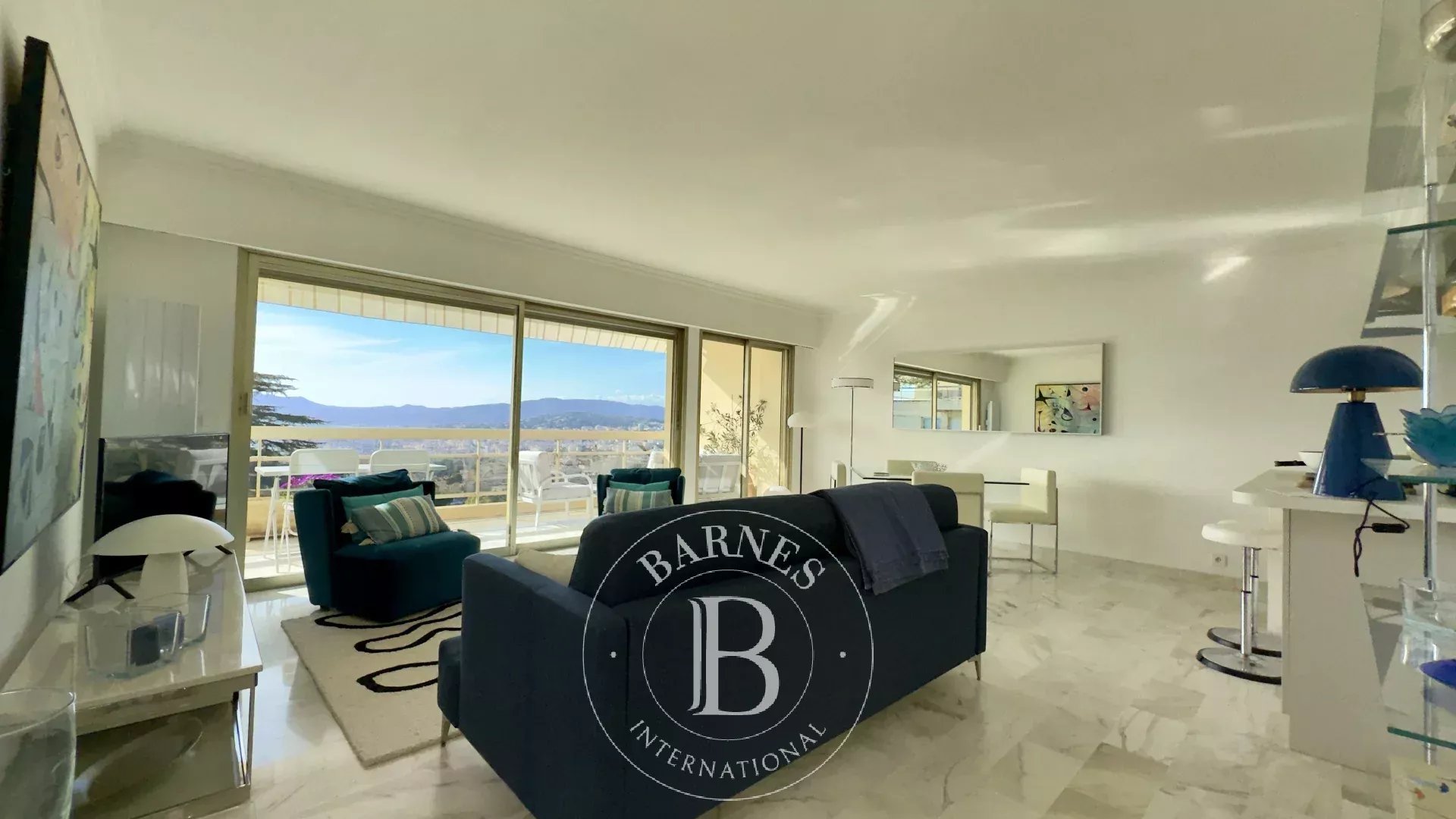Appartement – Cannes, La Lepre - Plus