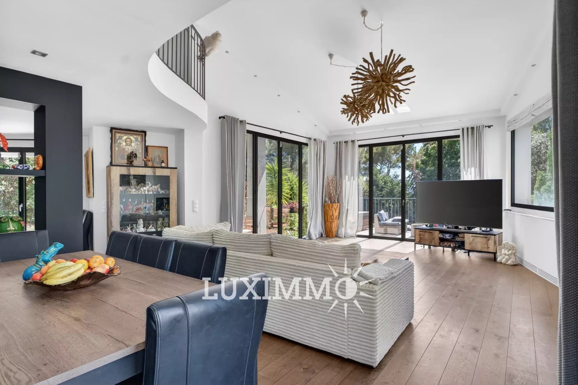 Maison à vendre, 460m², Mougins