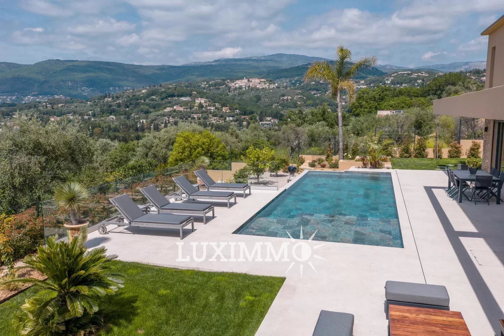 Maison à vendre, 370m², Opio