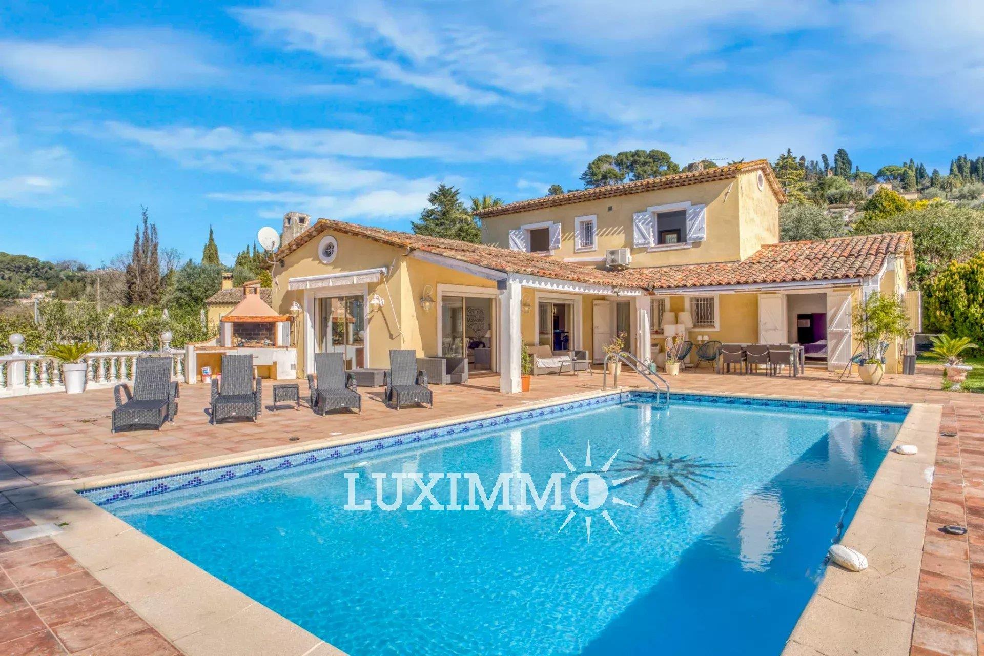 Maison à vendre, 220m², Mougins