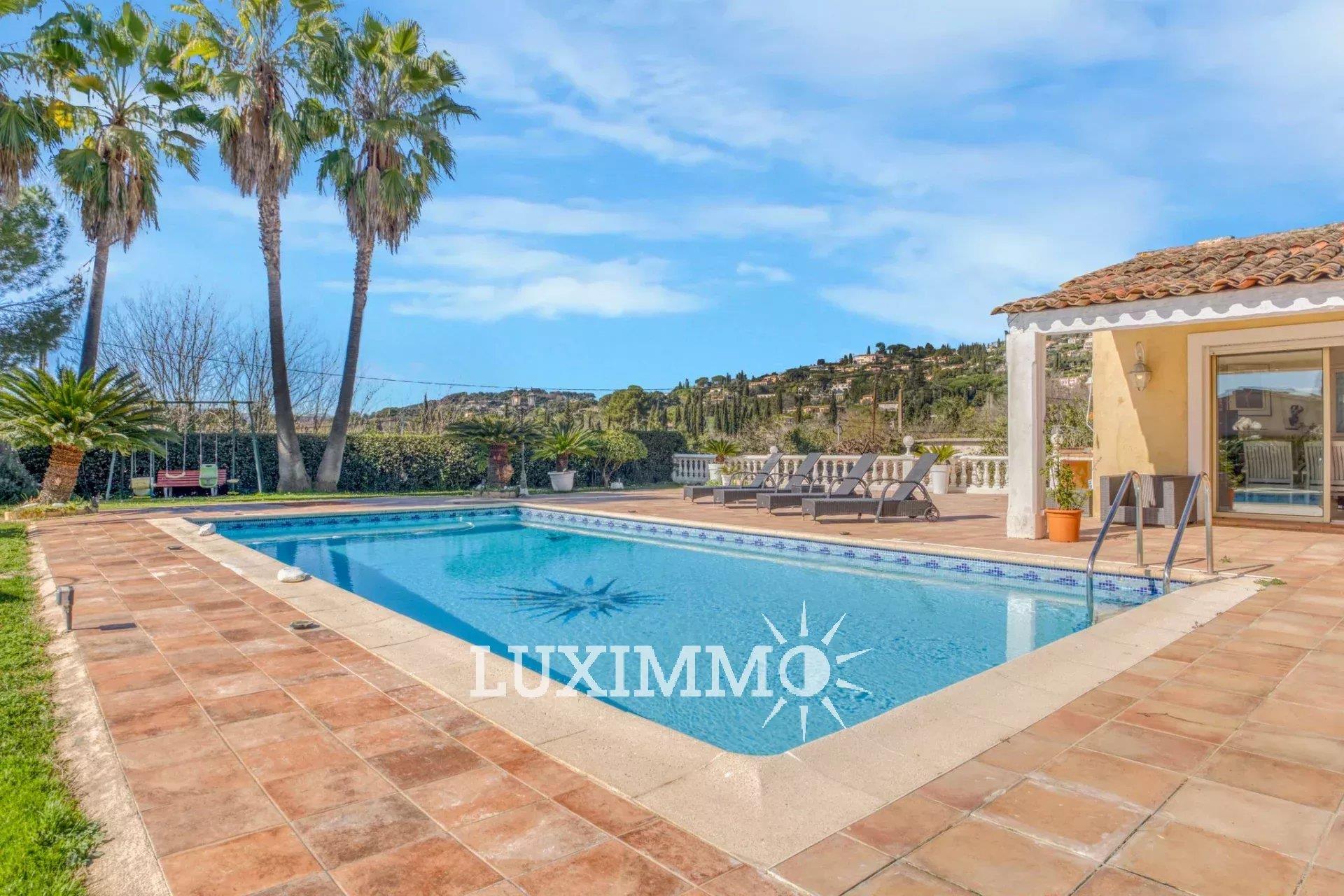 Maison à vendre, 220m², Mougins