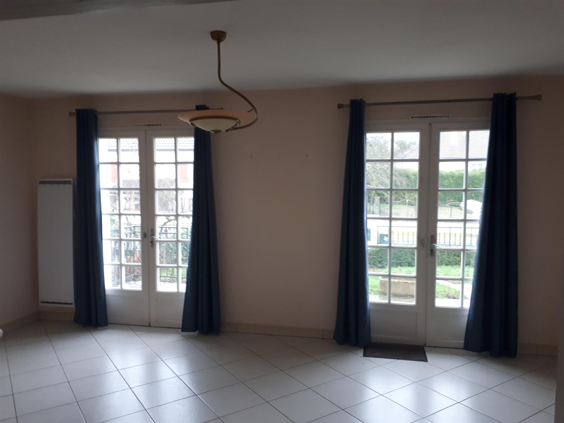 Maison à vendre, 151m², Les Ormes