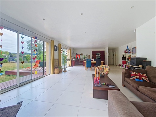 Maison 5 pièces 140 m² · à Saint-André-de-Cubzac · 140 m² · 332 000 €