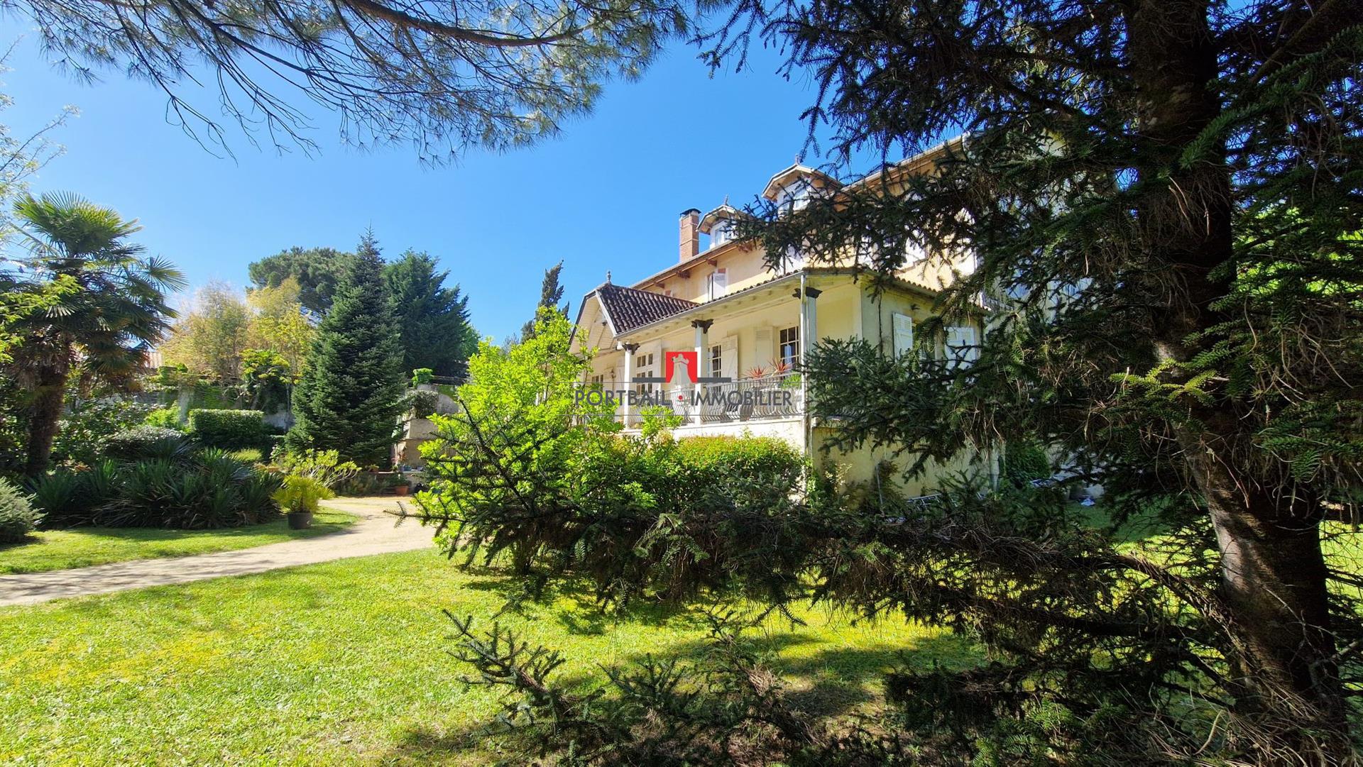 Maison à vendre, 354m², Saint-André-de-Cubzac