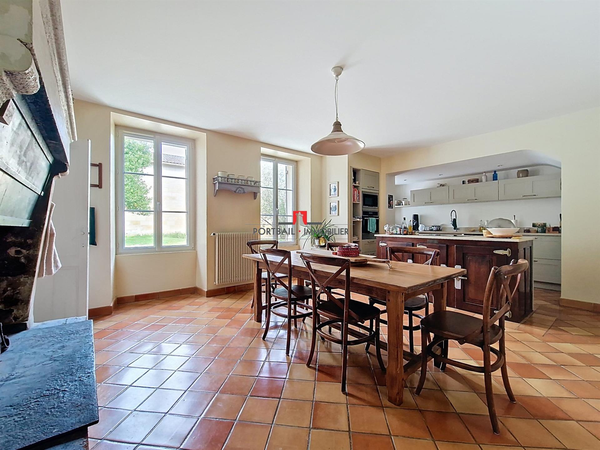 Maison à vendre, 273m², Bourg