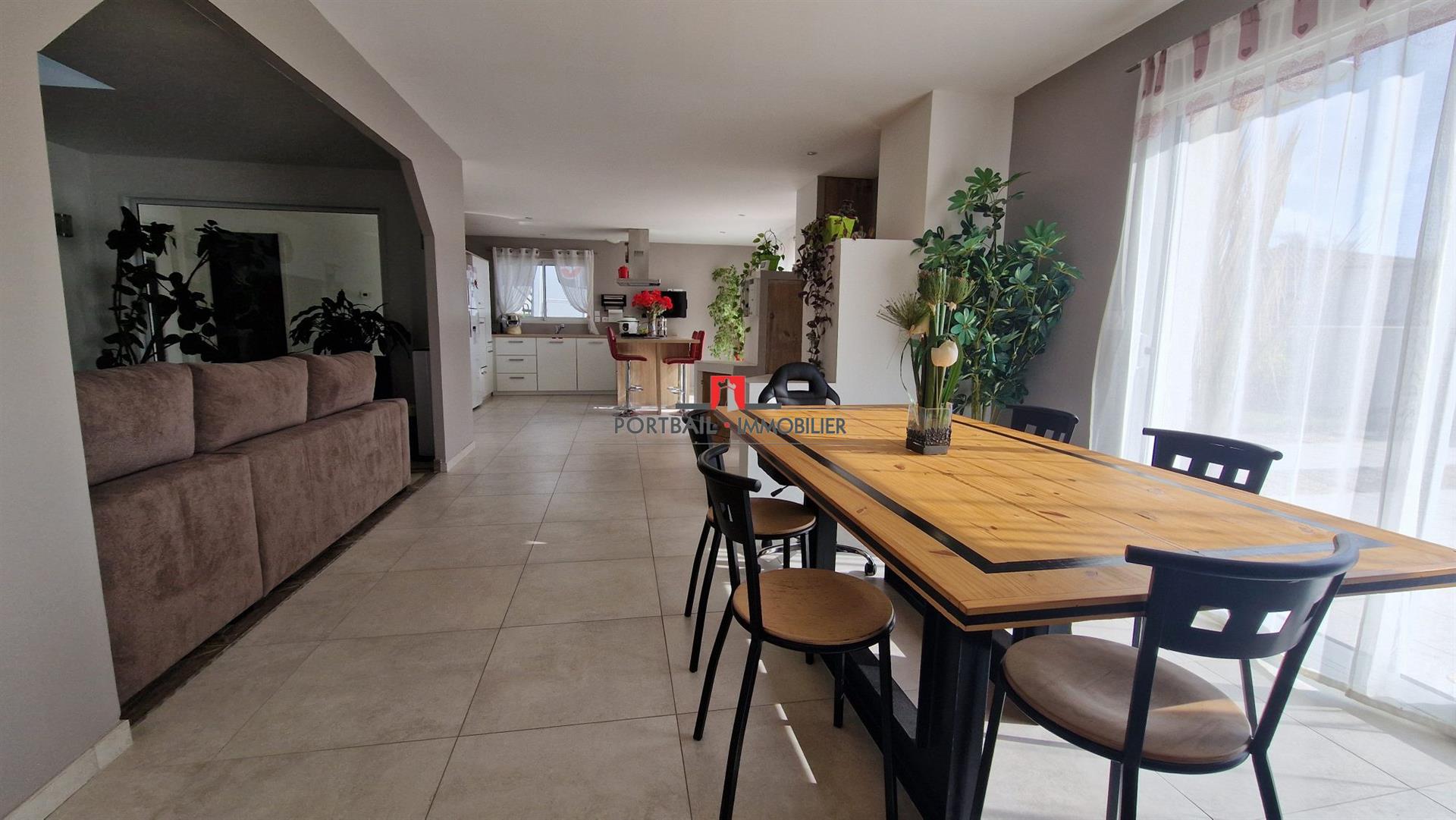 Maison à vendre, 123m², Laruscade