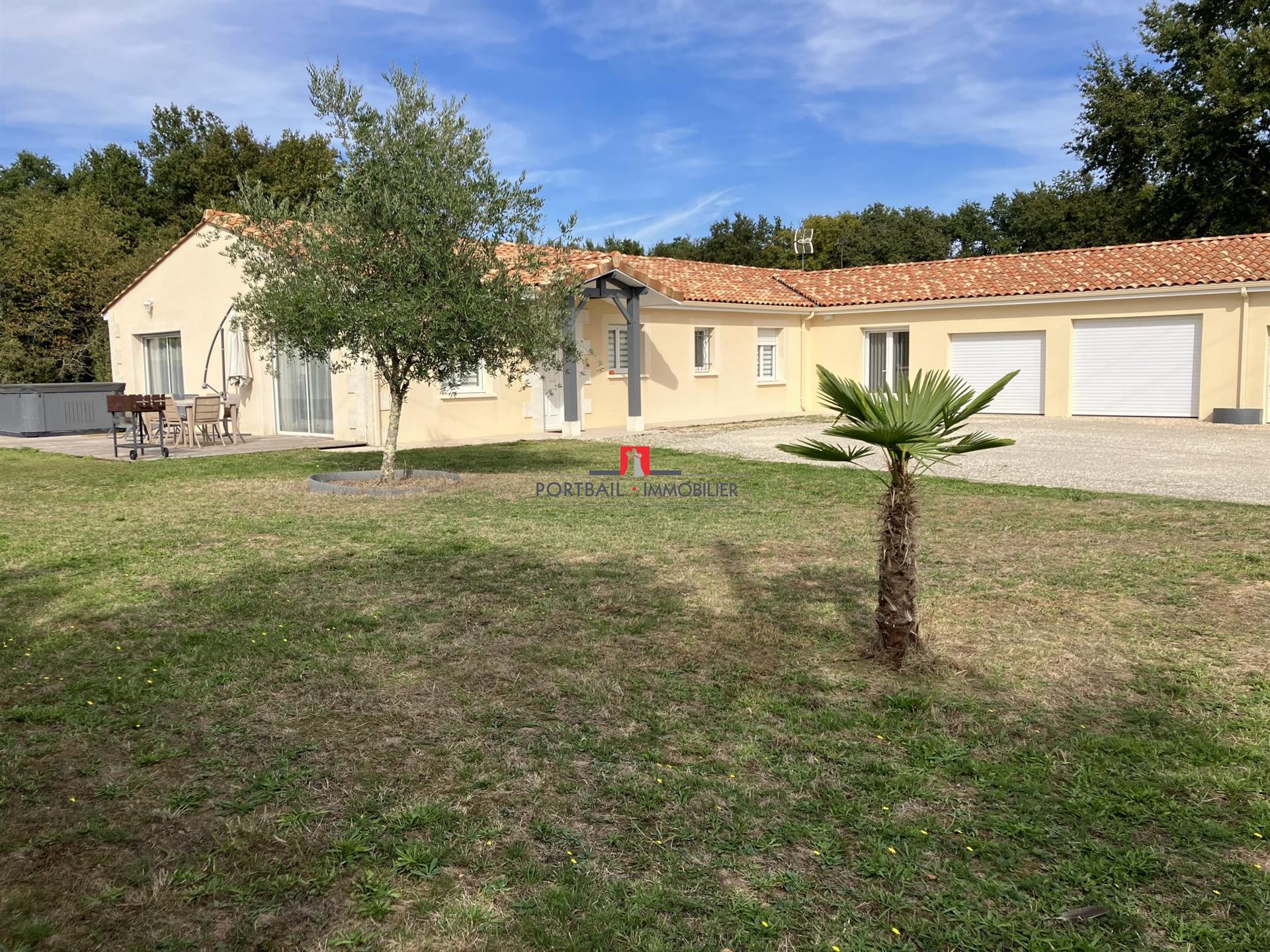 Maison à vendre, 200m², Coutras