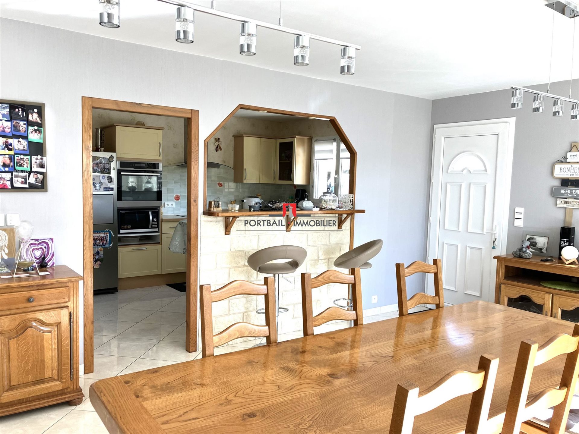 Maison à vendre, 200m², Saint-Yzan-de-Soudiac