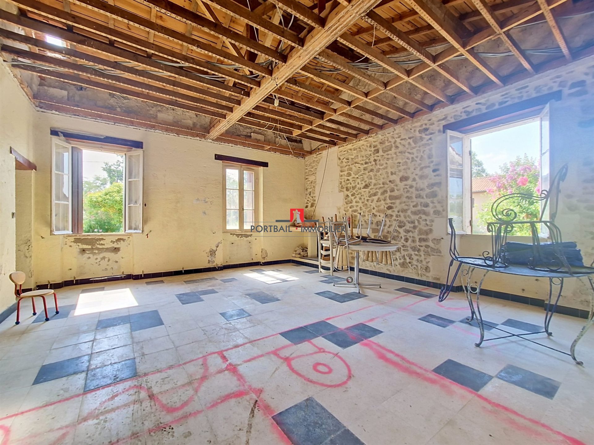 Maison à vendre, 166m², Saint-Christoly-de-Blaye