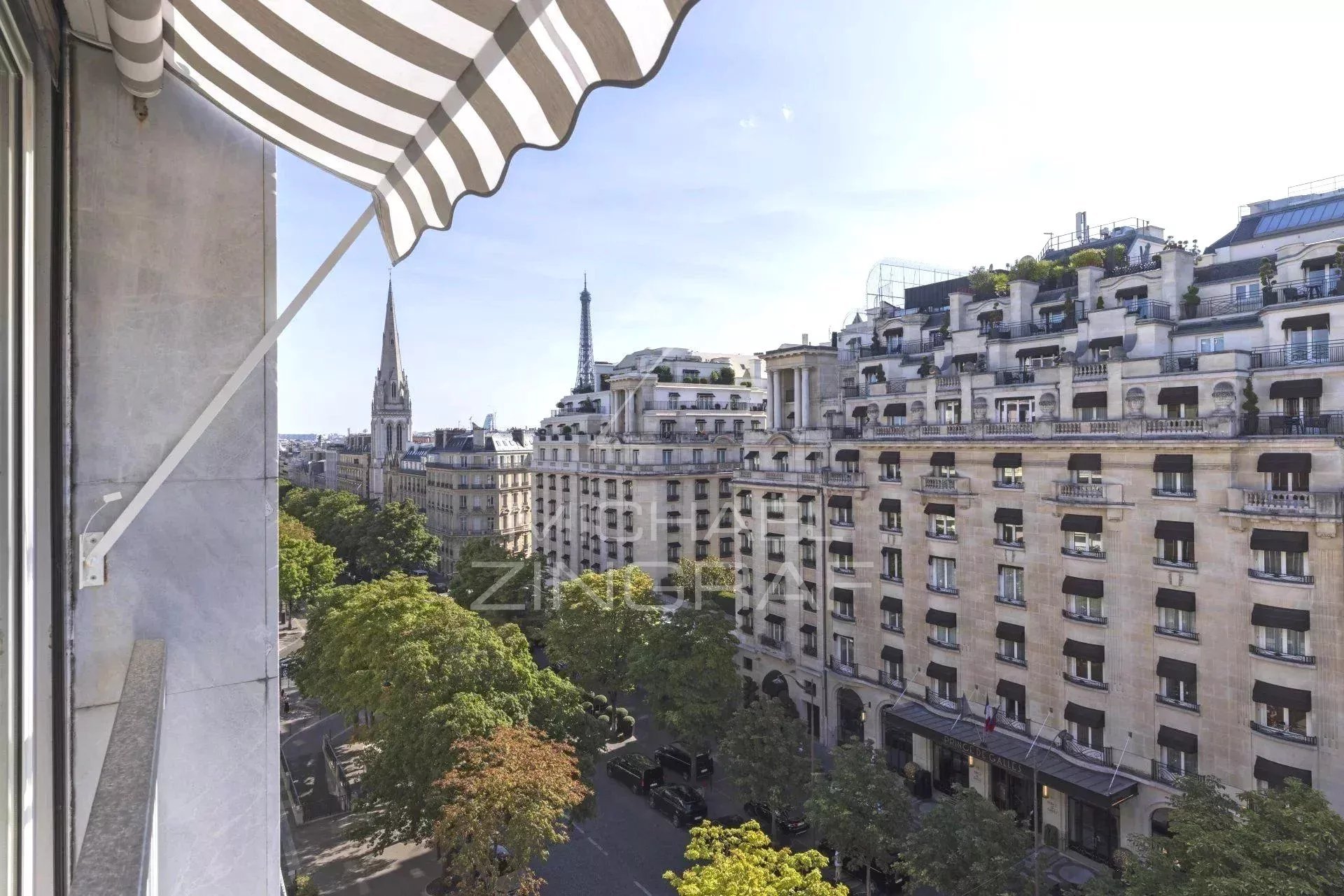 Appartement – Paris 8 - Vue 2
