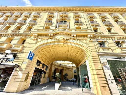 Appartement 6 pièces 150 m² · à Nice · 150 m² · 1 050 000 €