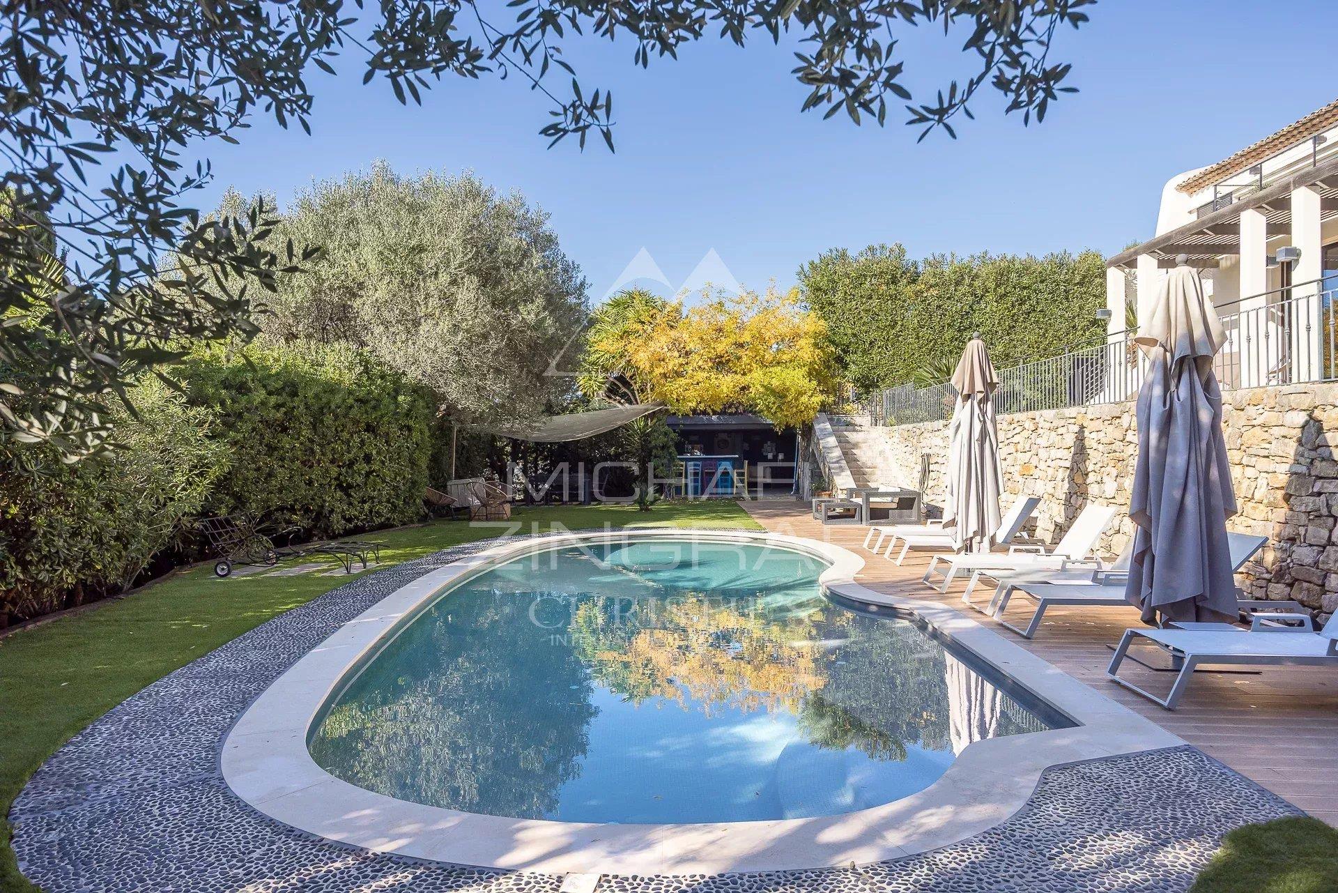 Maison à vendre, 451m², Le Cannet