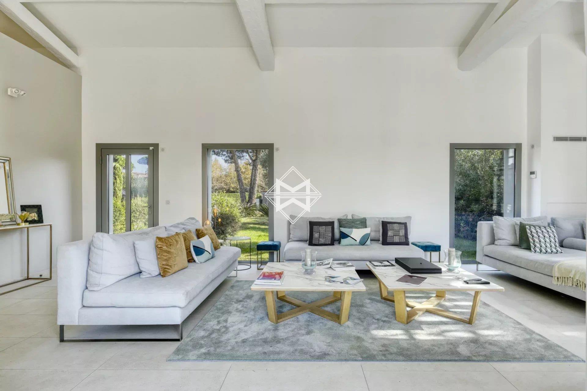 Maison à vendre, 235m², Saint-Tropez