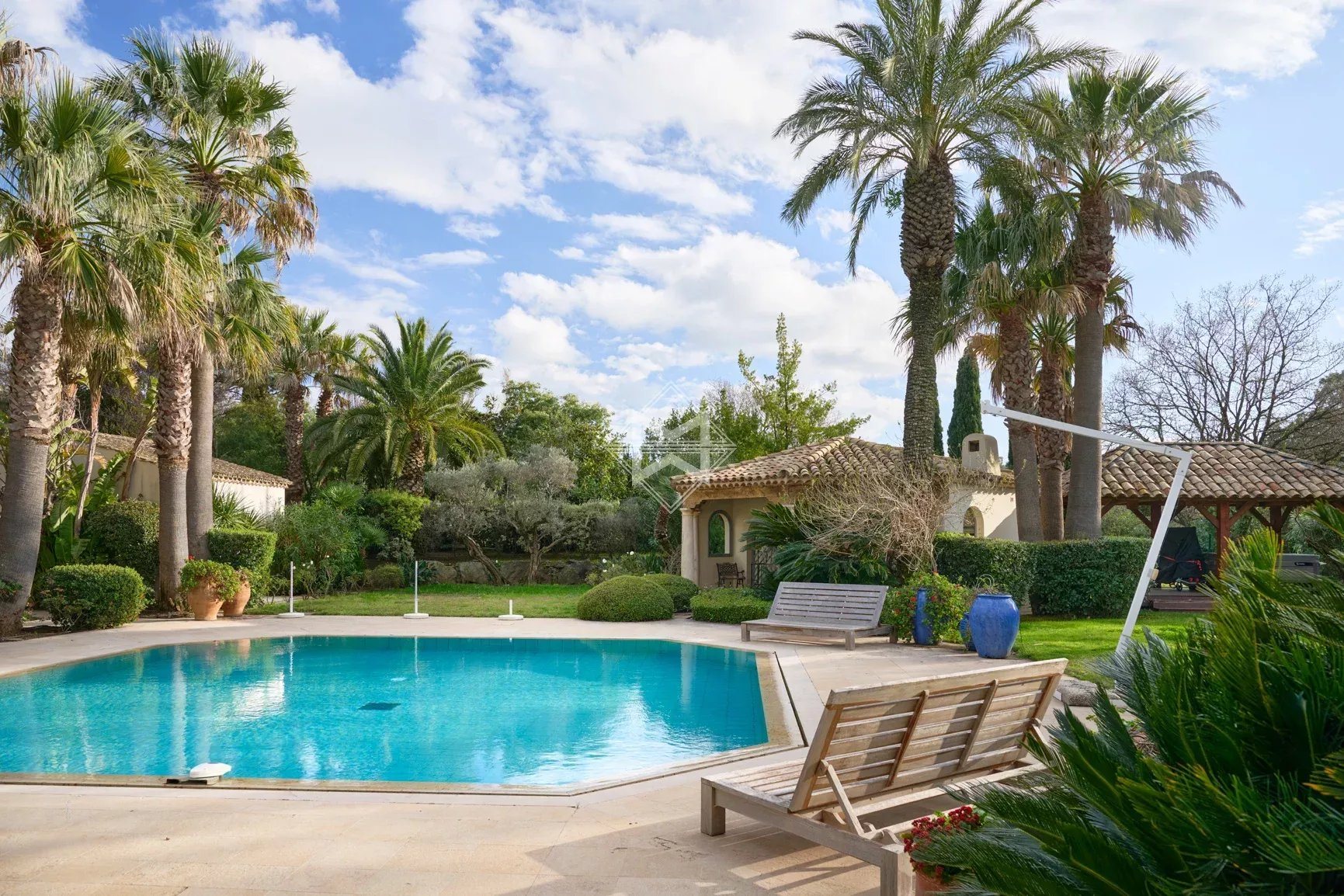 Maison à vendre, 331m², Saint-Tropez