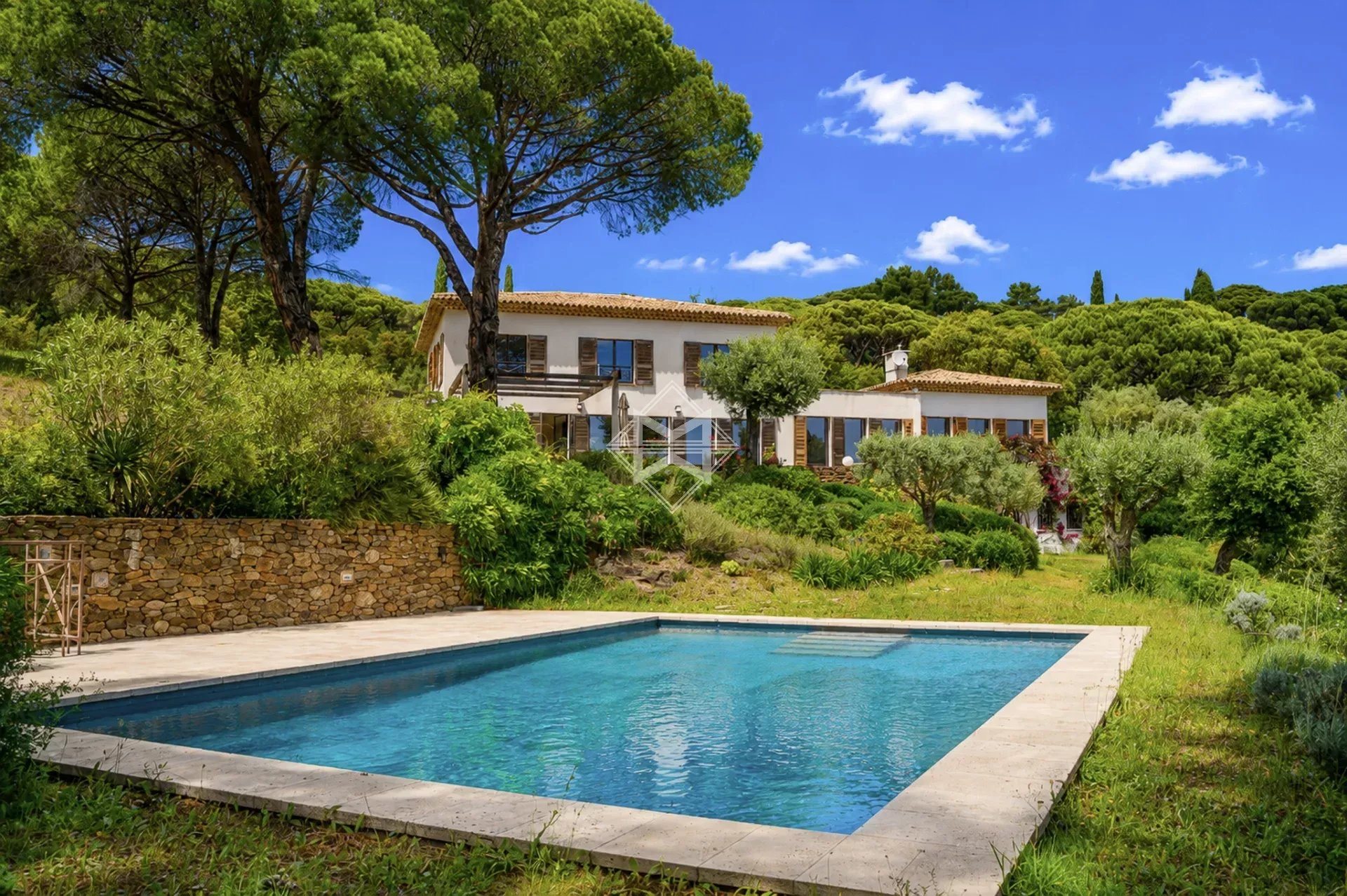 Maison à vendre, 350m², La Croix-Valmer