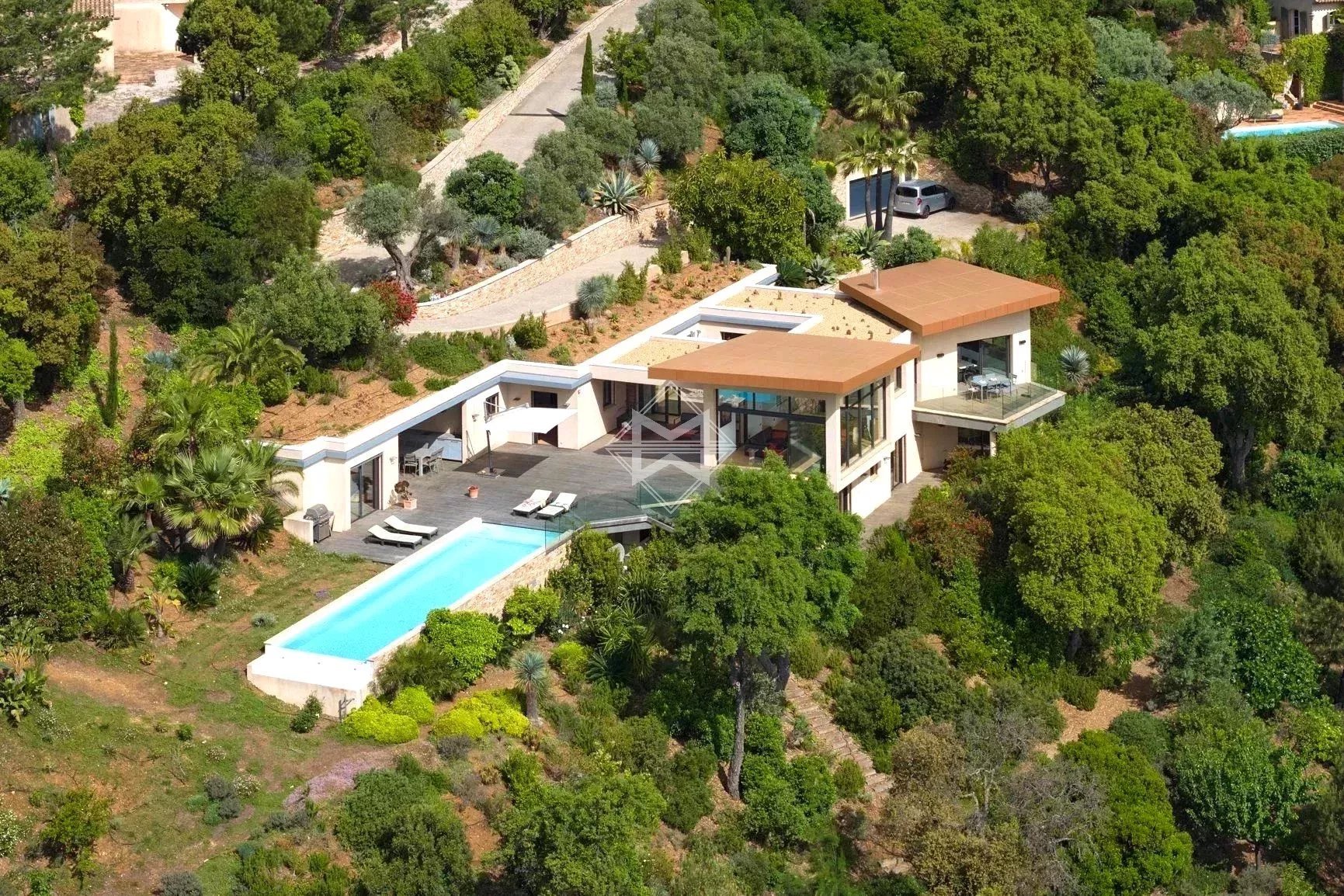 Maison à vendre, 330m², La Croix-Valmer