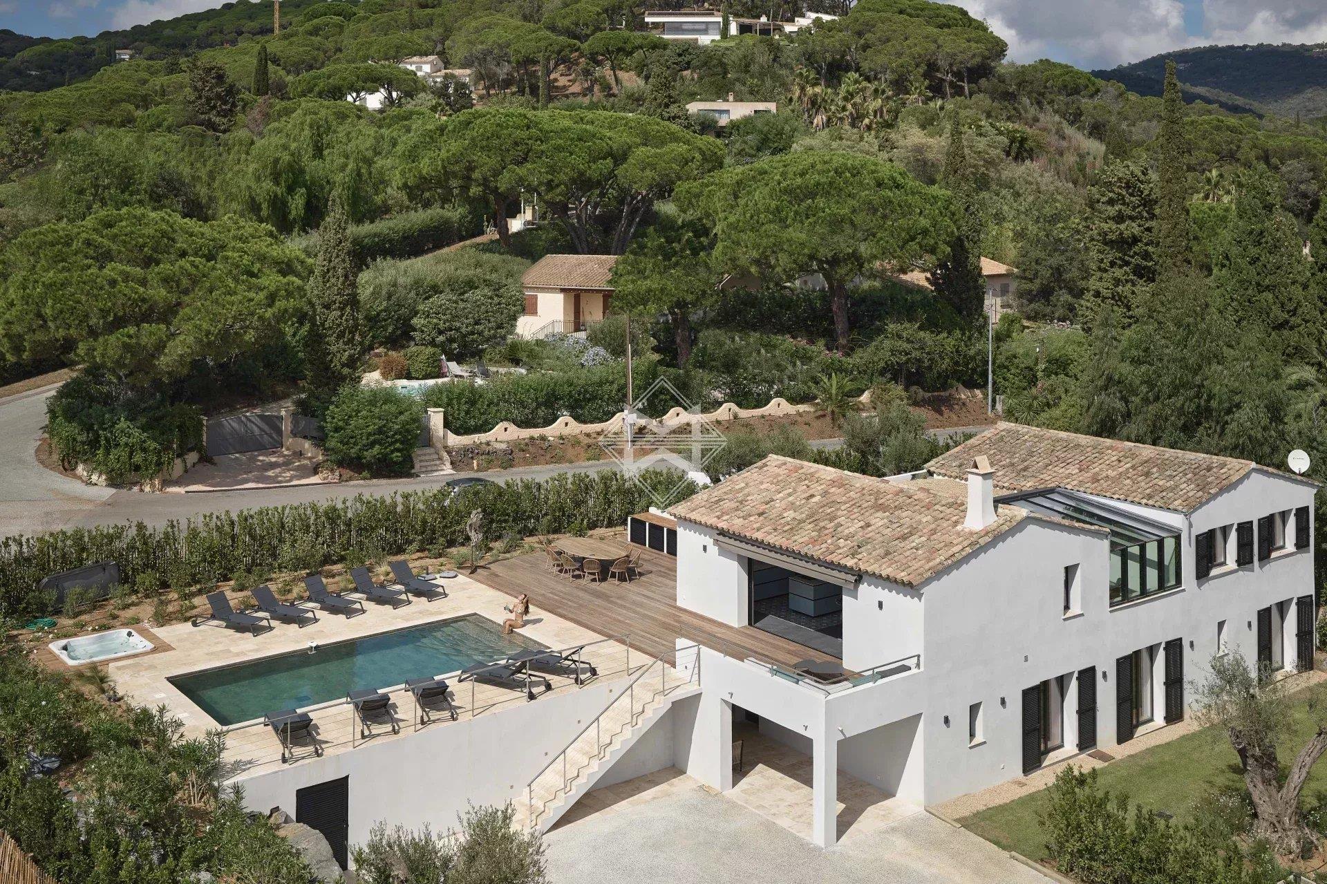 Maison à vendre, 280m², La Croix-Valmer