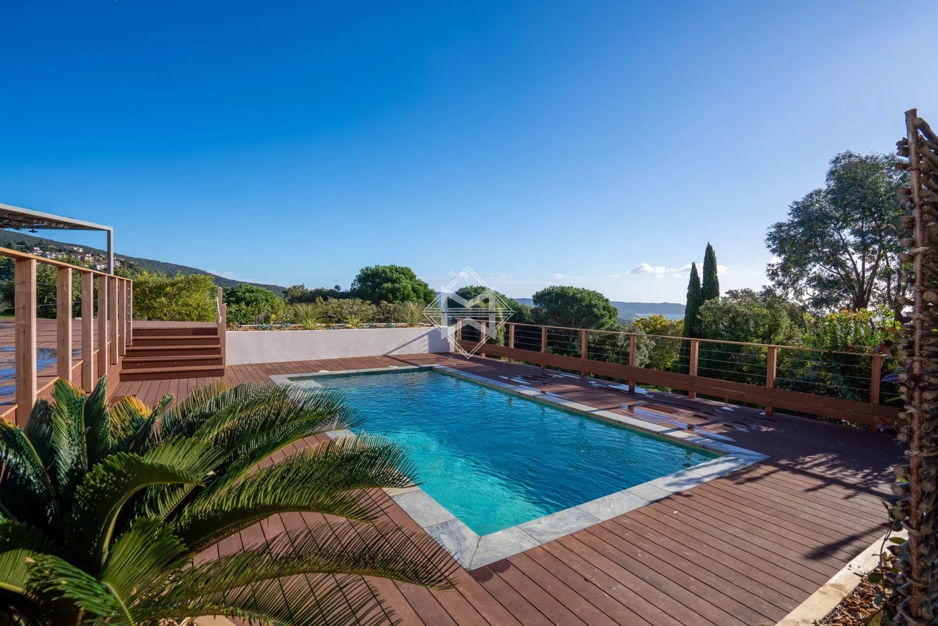 Maison à vendre, 251m², Cavalaire-sur-Mer