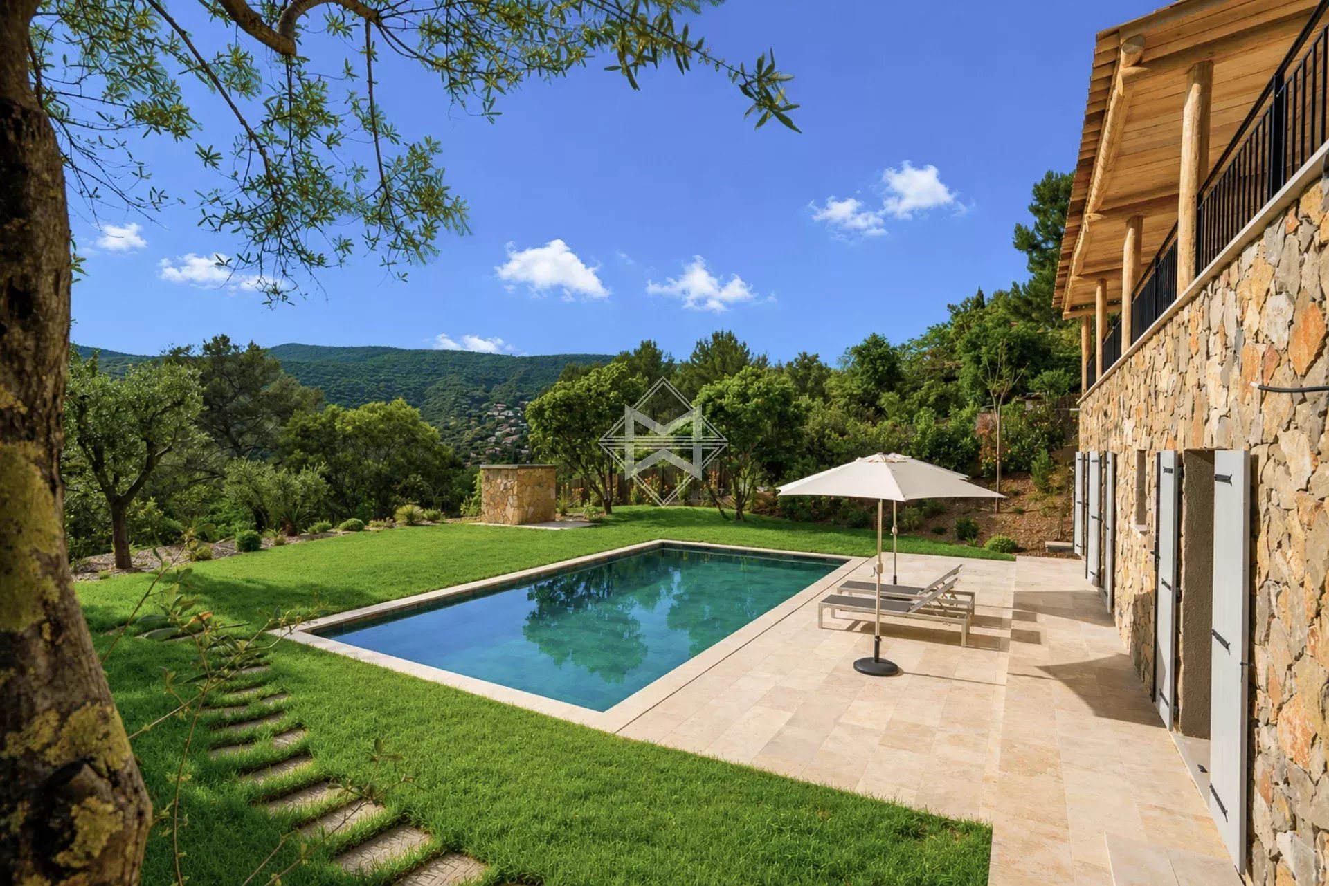 Maison à vendre, 155m², La Croix-Valmer